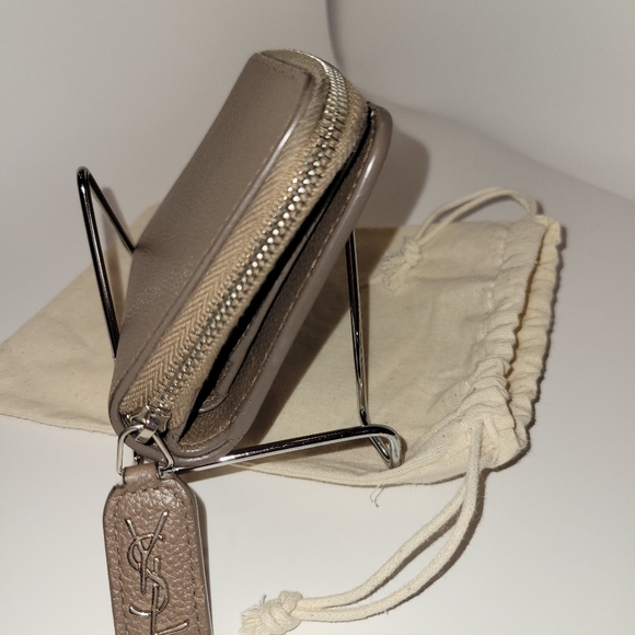 EUC Yves Saint Laurent (YSL) Compact Wallet Tan - Picture 3 of 7